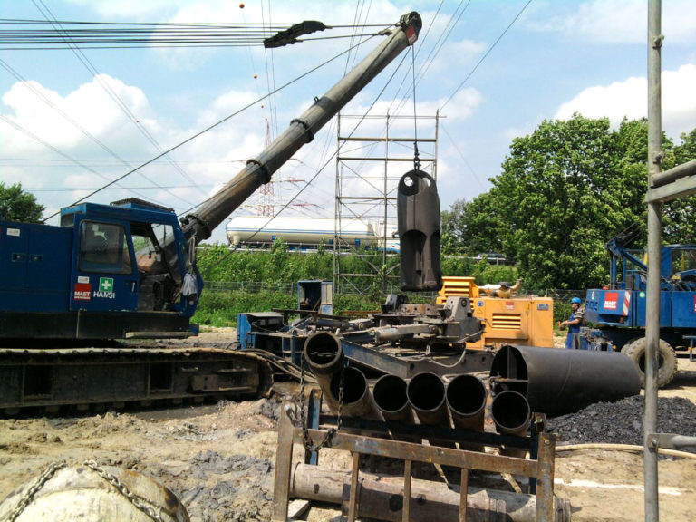 Gründung-von-Hochspannungsmasten-Foto380